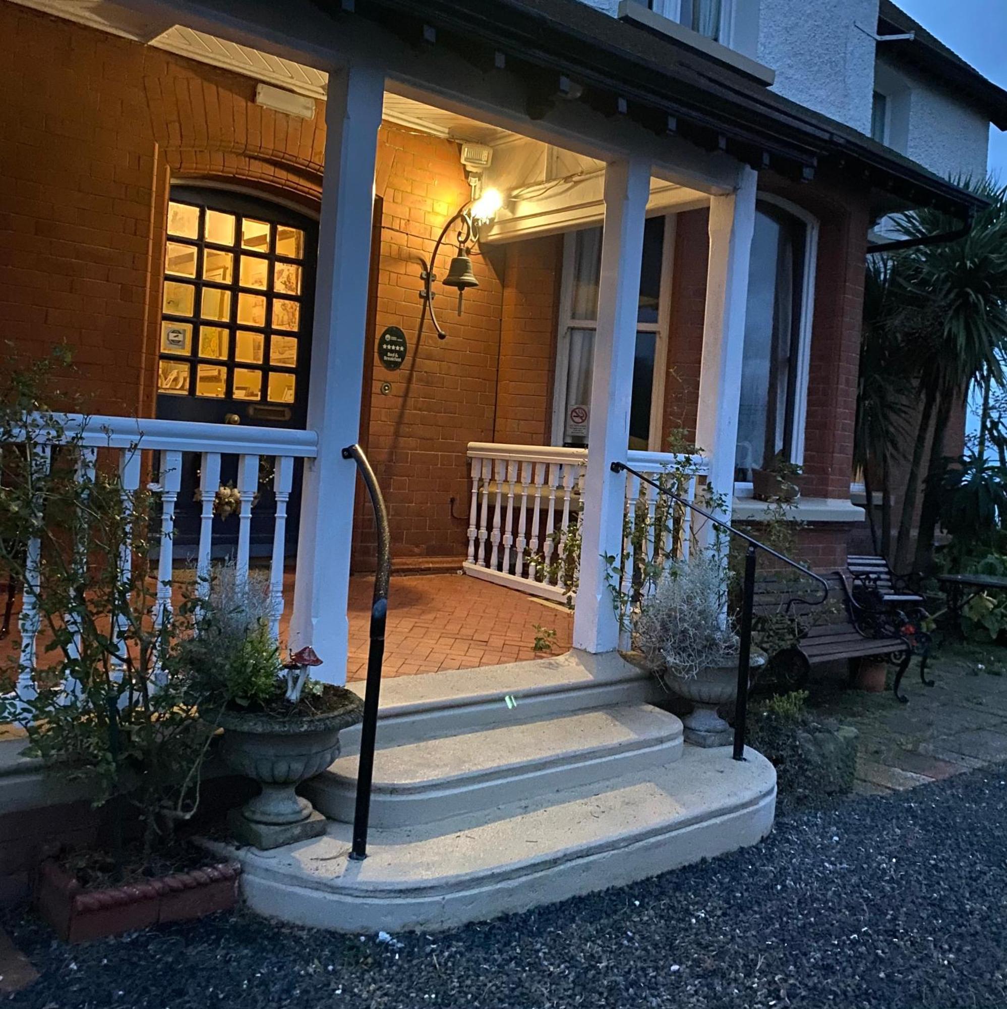The Old Vicarage Ni B&B Ballywalter Экстерьер фото